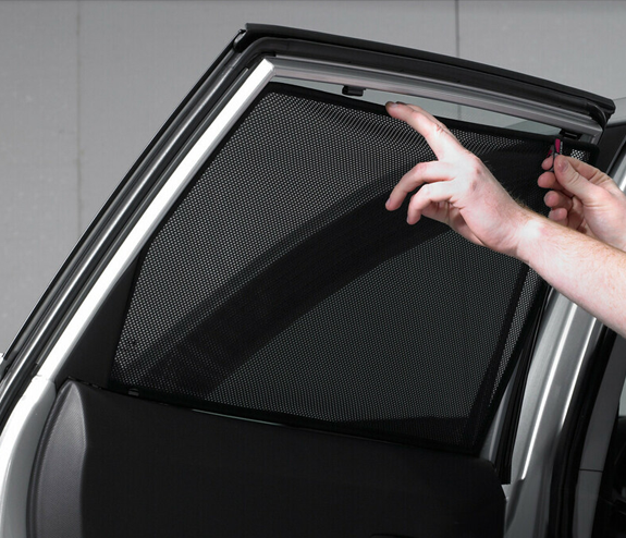 CORTINAS AUTO ESPECÍFICAS LAMPA