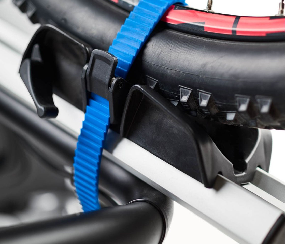 SUPORTE / PORTA BICICLETAS GANCHO REBOQUE PIVOT eBIKE R3 EU 2 BICICLETAS ELETRICAS CRUZ 940-509