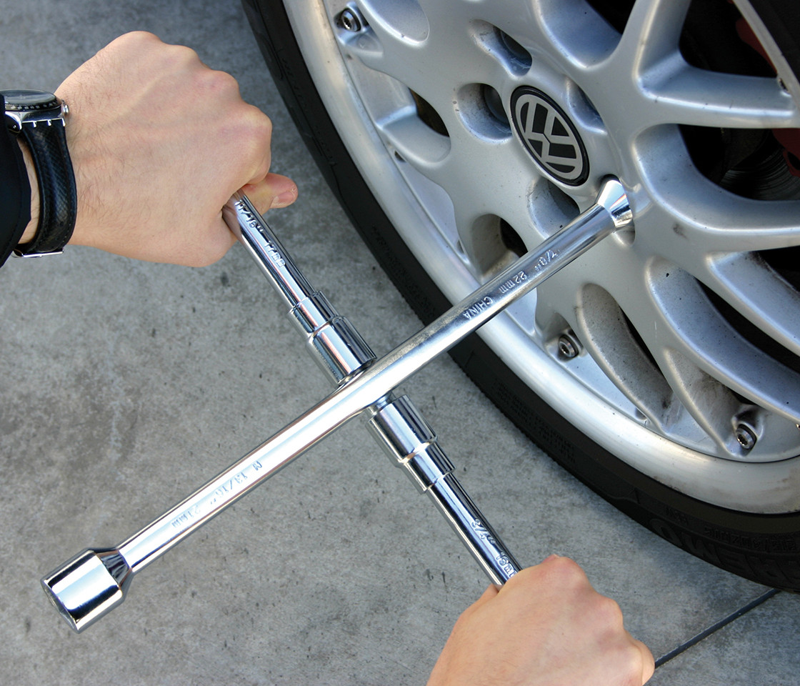 CHAVE RODAS EM CRUZ 17-19-21-23 380MM 65921 LAMPA