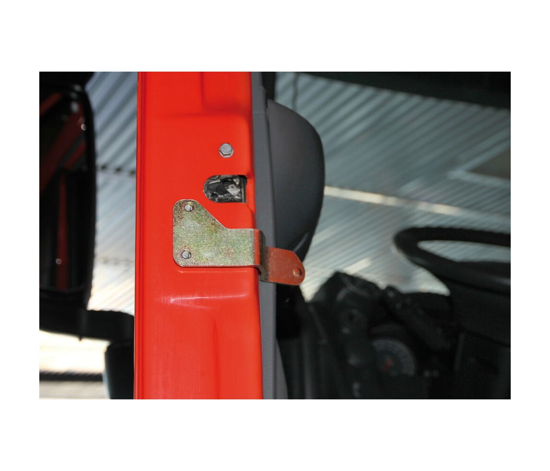 FECHOS PORTA ADICIONAIS PARA IVECO EUROCARGO / EUROSTAR / STRALIS LAMPA 97989